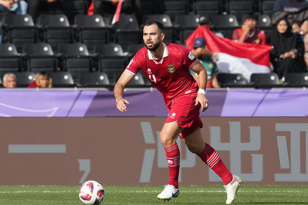 Sự vắng mặt của Jordi Amat khiến hàng thủ Indonesia bị ảnh hưởng. (Ảnh: Etsuo Hara/Getty) Sự vắng mặt của Jordi Amat khiến hàng thủ Indonesia bị ảnh hưởng. (Ảnh: Etsuo Hara/Getty)