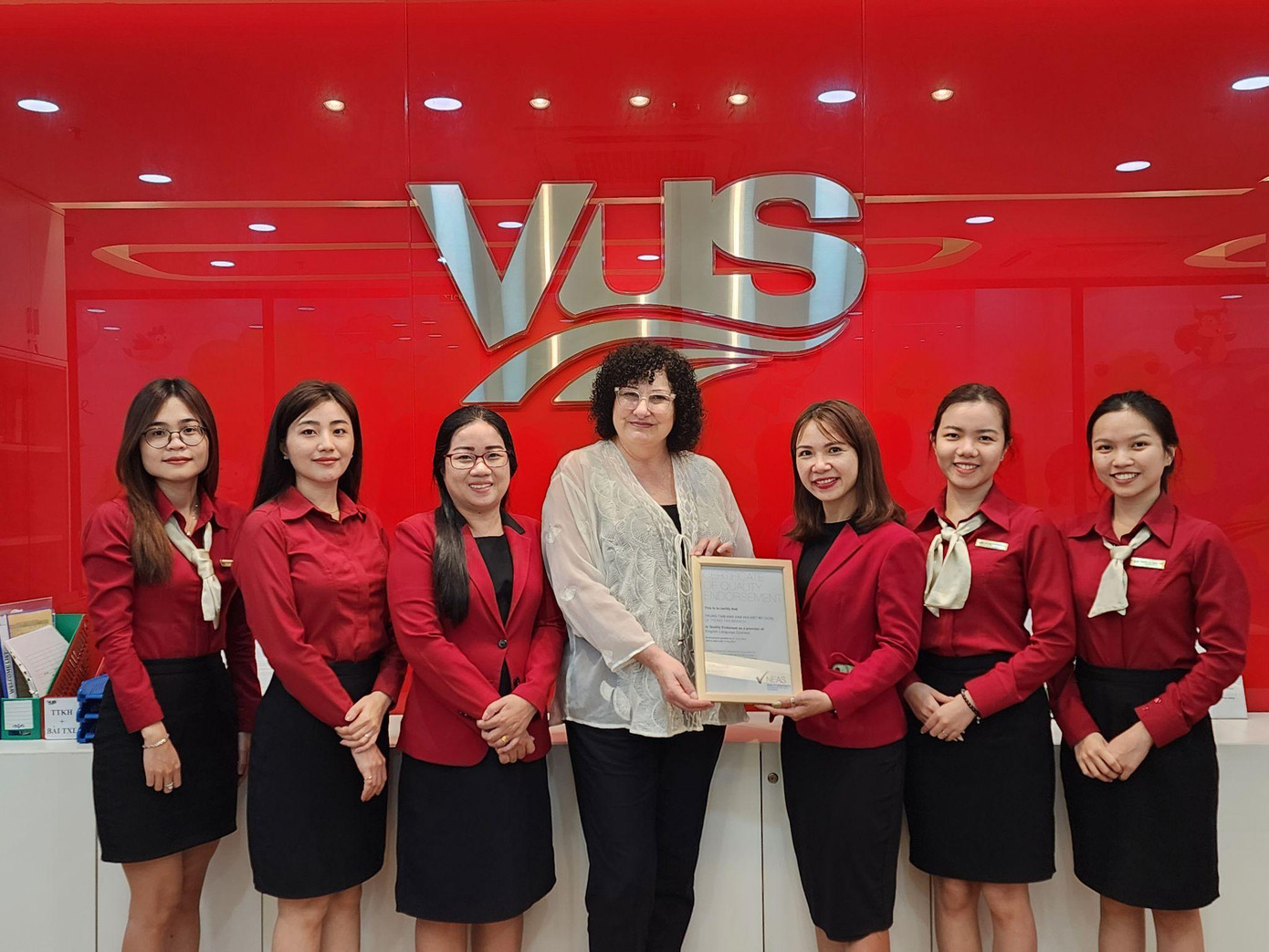 6 năm liên tiếp VUS được chứng nhận chất lượng đào tạo chuẩn quốc tế bởi NEAS - tổ chức độc lập hàng đầu về đánh giá chất lượng giảng dạy trên toàn thế giới.