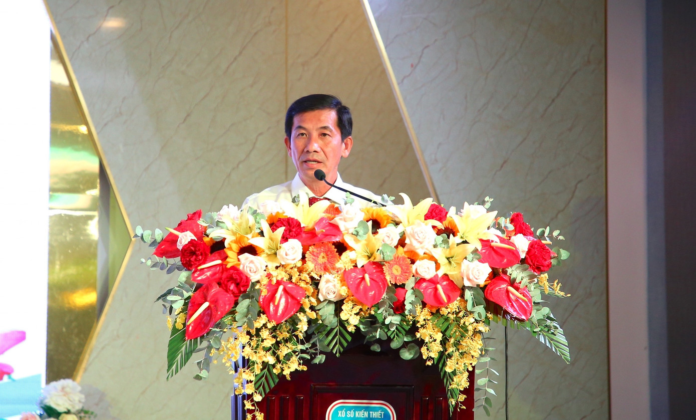 Ông Âu Văn Dự - Giám đốc Công ty TNHH MTV XSKT Sóc Trăng phát biểu Ông Âu Văn Dự - Giám đốc Công ty TNHH MTV XSKT Sóc Trăng phát biểu