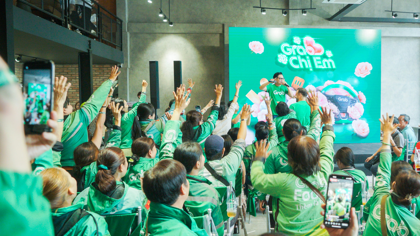 Sự kiện tri ân các đối tác tài xế nữ của Grab quy tụhàng trăm “bóng hồng” sau tay lái Sự kiện tri ân các đối tác tài xế nữ của Grab quy tụhàng trăm “bóng hồng” sau tay lái