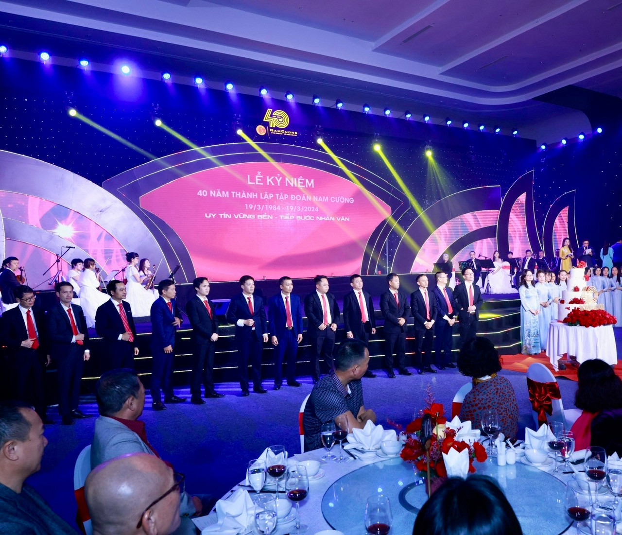 Lễ kỷ niệm nhiều cảm xúc