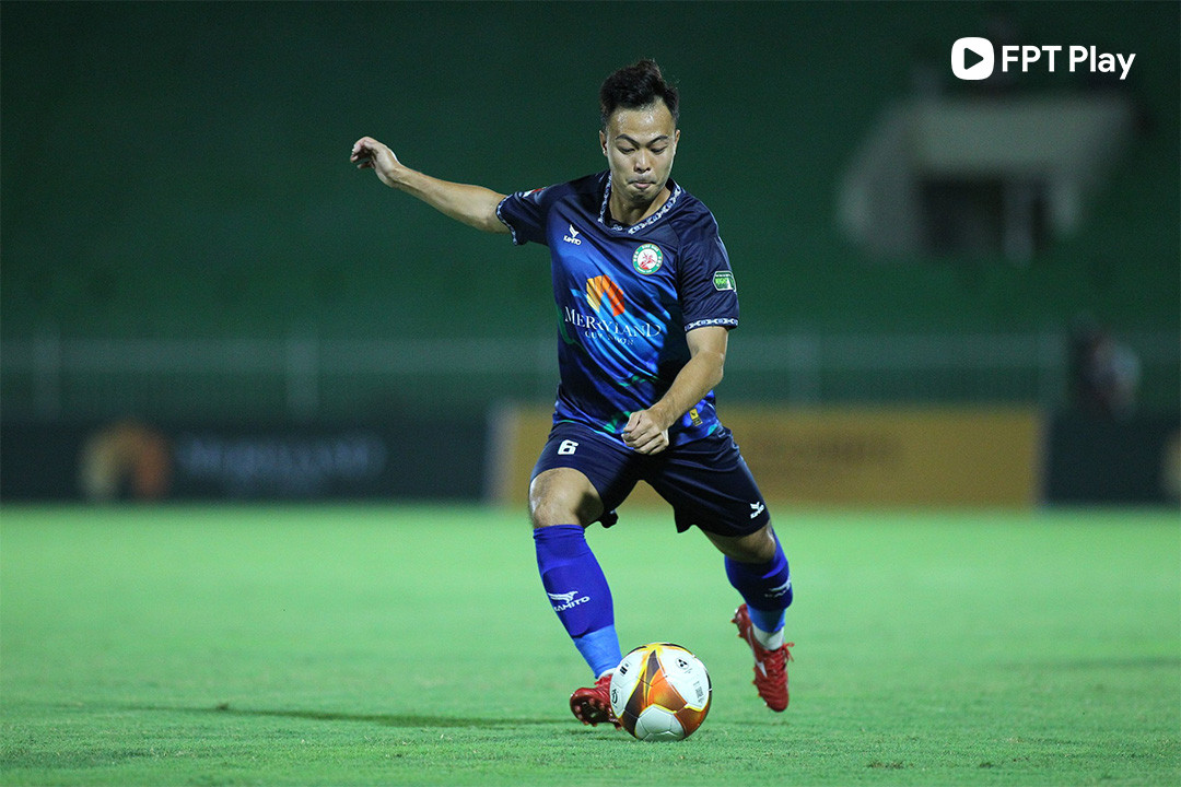 Thanh Thịnh chơi ấn tượng trong màu áo MerryLand Quy Nhơn Bình Định. (Ảnh: FPT Play)
