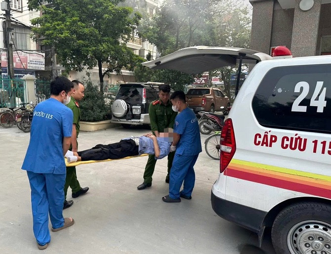 Trung tâm Cấp cứu 115 Hà Nội cấp cứu cho người bệnh