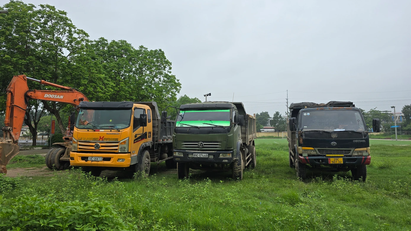 4 phương tiện liên quan đến vụ việc đang bị cơ quan công an tạm giữ