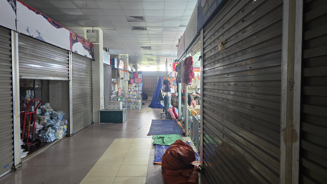 Một số kiot tại chợ Ninh Hiệp tạm ngừng kinh doanh Một số kiot tại chợ Ninh Hiệp tạm ngừng kinh doanh