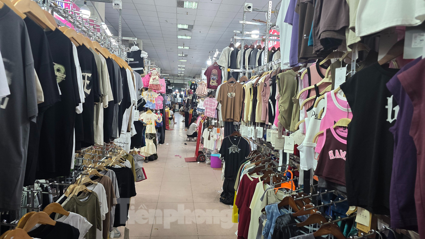 Kiot tại chợ Ninh Hiệp, huyện Gia Lâm Kiot tại chợ Ninh Hiệp, huyện Gia Lâm