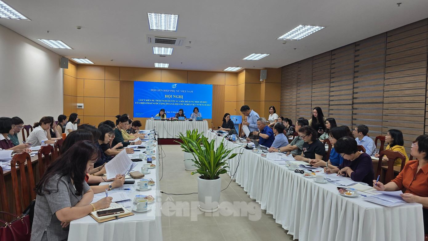 Toàn cảnh hội nghị chiều ngày 16/5