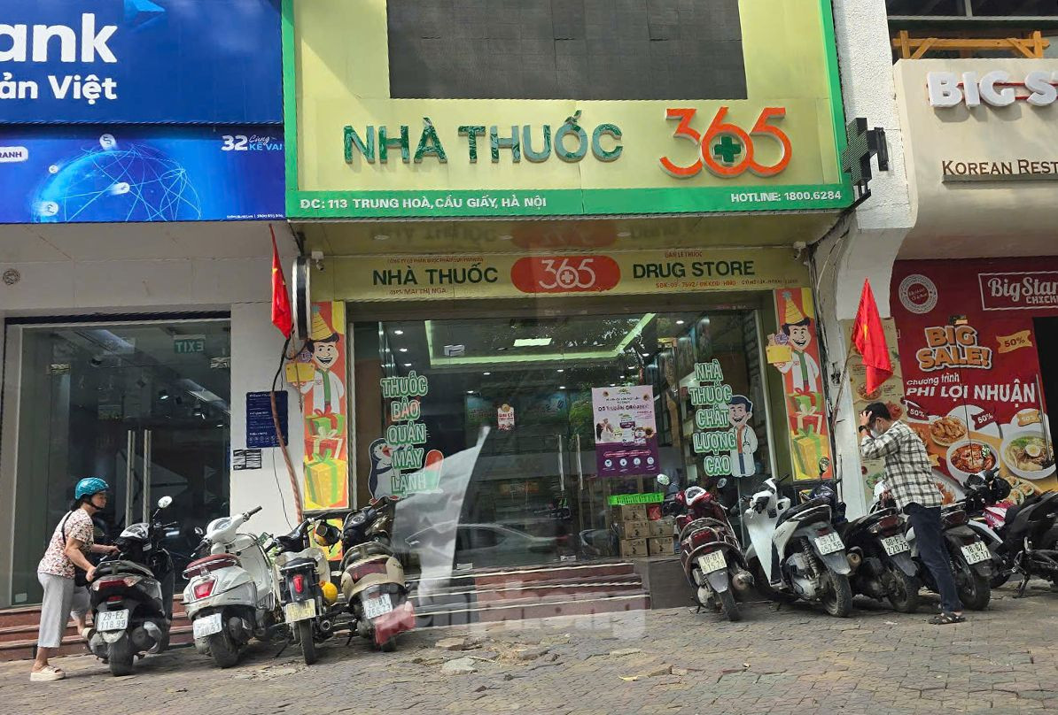 Nhà thuốc 356, số 113 Trung Hòa, quận Cầu Giấy. Nhà thuốc 356, số 113 Trung Hòa, quận Cầu Giấy.