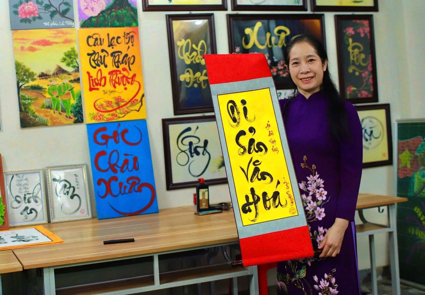 Danh xưng “Cô giáo của các cô giáo” không chỉ là sự kính trọng, mà còn là cách học trò gọi tên một ngọn lửa thầm lặng luôn cháy sáng, bền bỉ trong lòng nghề giáo. Danh xưng “Cô giáo của các cô giáo” không chỉ là sự kính trọng, mà còn là cách học trò gọi tên một ngọn lửa thầm lặng luôn cháy sáng, bền bỉ trong lòng nghề giáo.