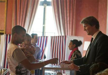 Tại một điểm bỏ phiếu