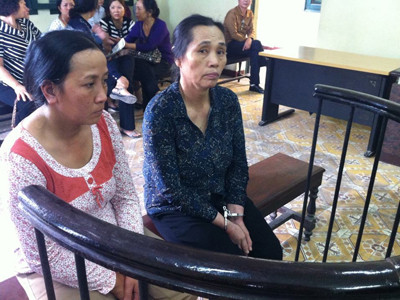 Hai bị cáo tại tòa