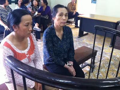 Hai bị cáo tại tòa