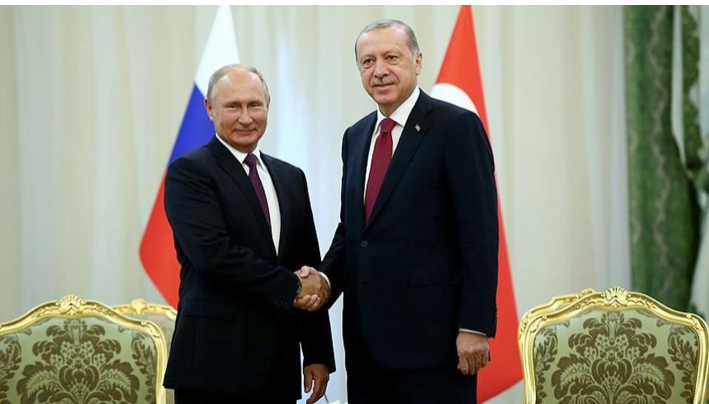 Tổng thống Nga Vladimir Putin (trái) và người đồng cấp Thổ Nhĩ Kỳ Tayyip Erdogan. (Ảnh: Getty)