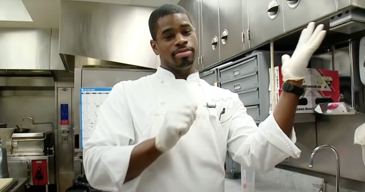 Tafari Campbell là bếp phó trong Nhà Trắng trước khi trở thành đầu bếp riêng của gia đình cựu Tổng thống Barack Obama. (Ảnh: People)