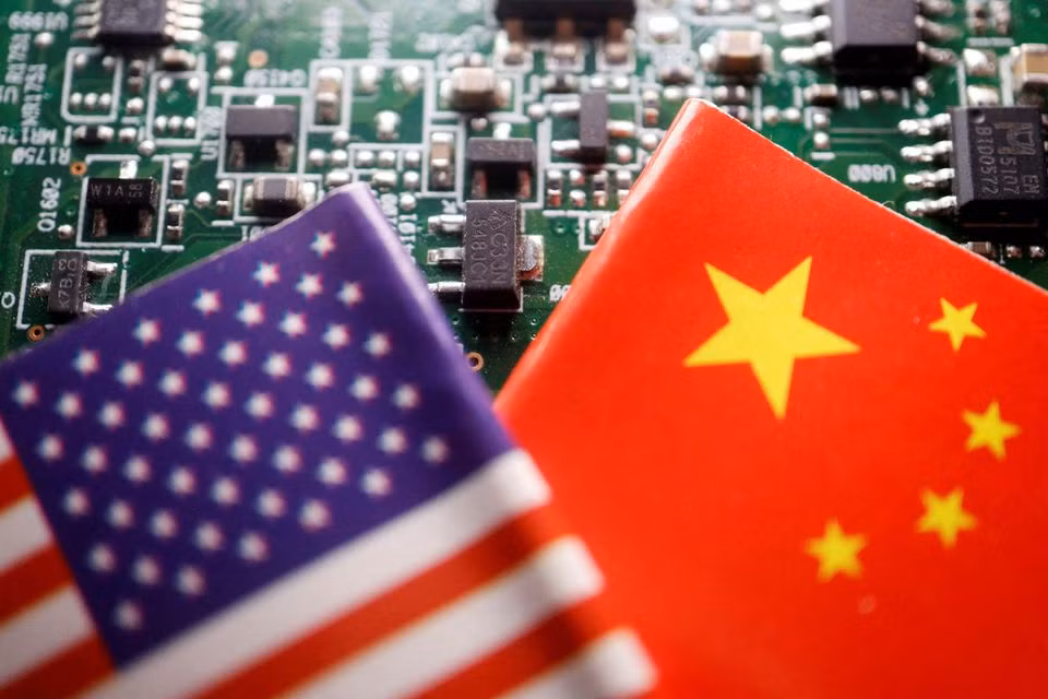 Chiến tranh công nghệ Mỹ - Trung ngày càng tăng nhiệt. (Đồ họa: Reuters)