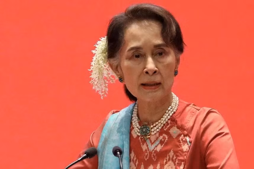 Bà Aung San Suu Kyi bị giam từ cuộc đảo chính đầu năm 2021. (Ảnh: Reuters)