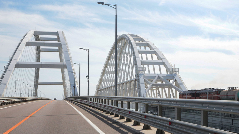 Cầu Crimea. (Ảnh: RT)