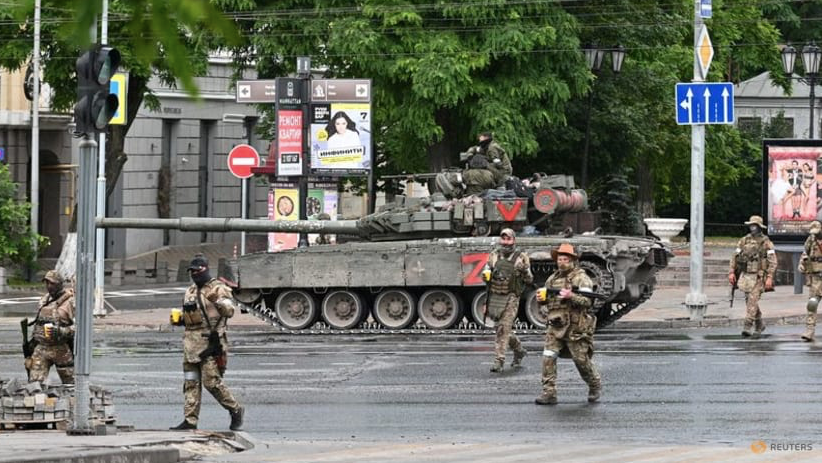 Các tay súng Wagner trên đường phố Rostov-on-Don ngày 24/6. (Ảnh: Reuters) Các tay súng Wagner trên đường phố Rostov-on-Don ngày 24/6. (Ảnh: Reuters)