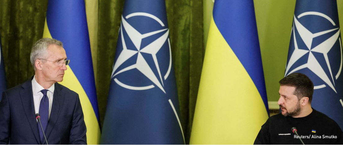 Tổng thư ký NATO Jens Stoltenberg và Tổng thống Ukraine Volodymir Zelensky. (Ảnh: Reuters) Tổng thư ký NATO Jens Stoltenberg và Tổng thống Ukraine Volodymir Zelensky. (Ảnh: Reuters)
