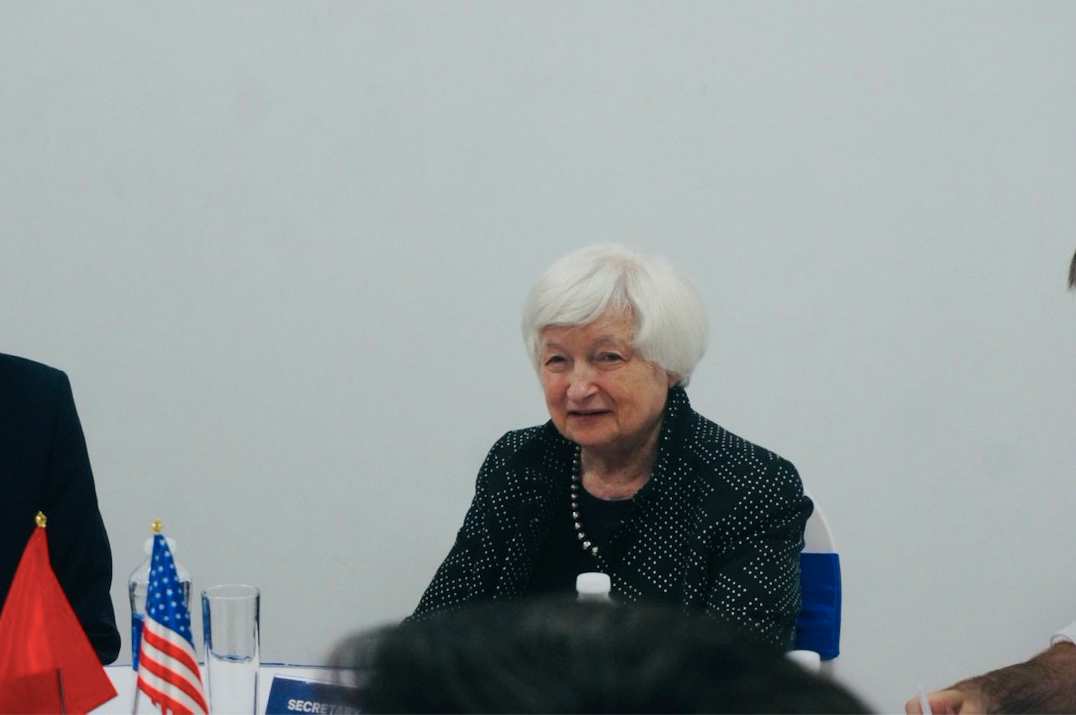 Bộ trưởng Tài chính Mỹ nhấn mạnh tiềm năng hợp tác giữa Việt Nam và Mỹ trong lĩnh vực chuyển đổi năng lượng và xây dựng chuỗi cung ứng chống chịu tốt. (Ảnh: Thu Loan)