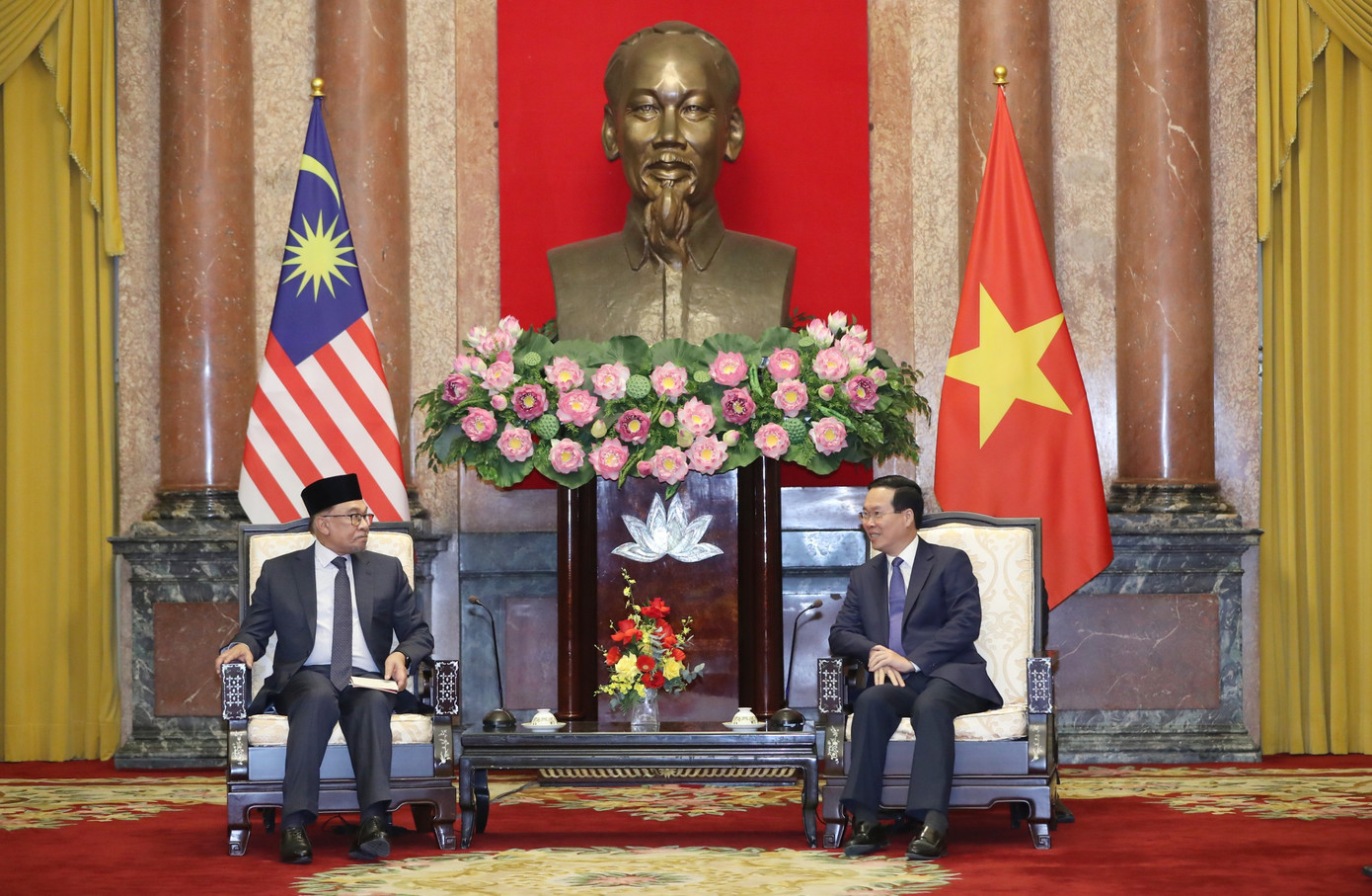 Chủ tịch nước Võ Văn Thưởng trân trọng chuyển lời mời Quốc vương và Hoàng hậu Malaysia sang thăm Việt Nam vào thời gian phù hợp. (Ảnh: Nhật Minh)