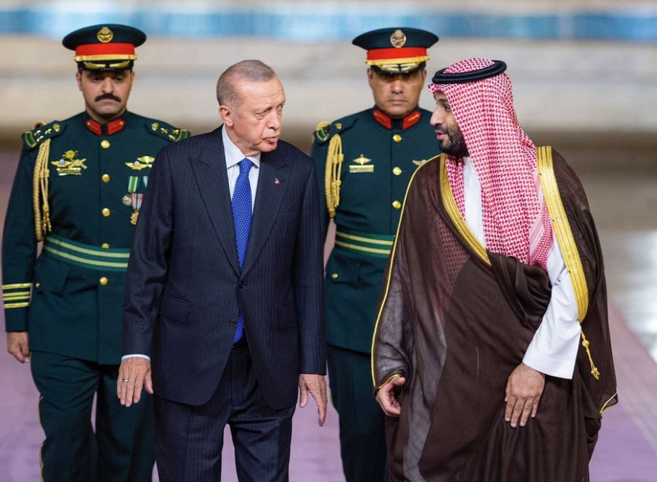 Thái tử kế vị Ả-rập Xê-út Mohammed bin Salman gặp Tổng thống Thổ Nhĩ Kỳ Tayyip Erdogan ngày 17/7. (Ảnh: SPA)