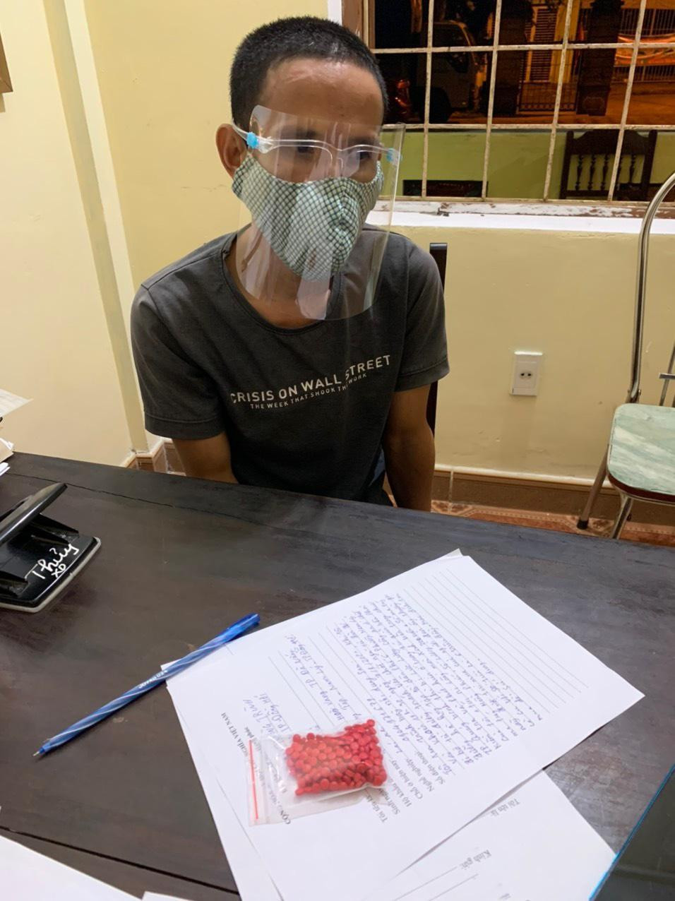 Đối tượng Nguyễn Duy Bảo tại cơ quan Công an Đối tượng Nguyễn Duy Bảo tại cơ quan Công an