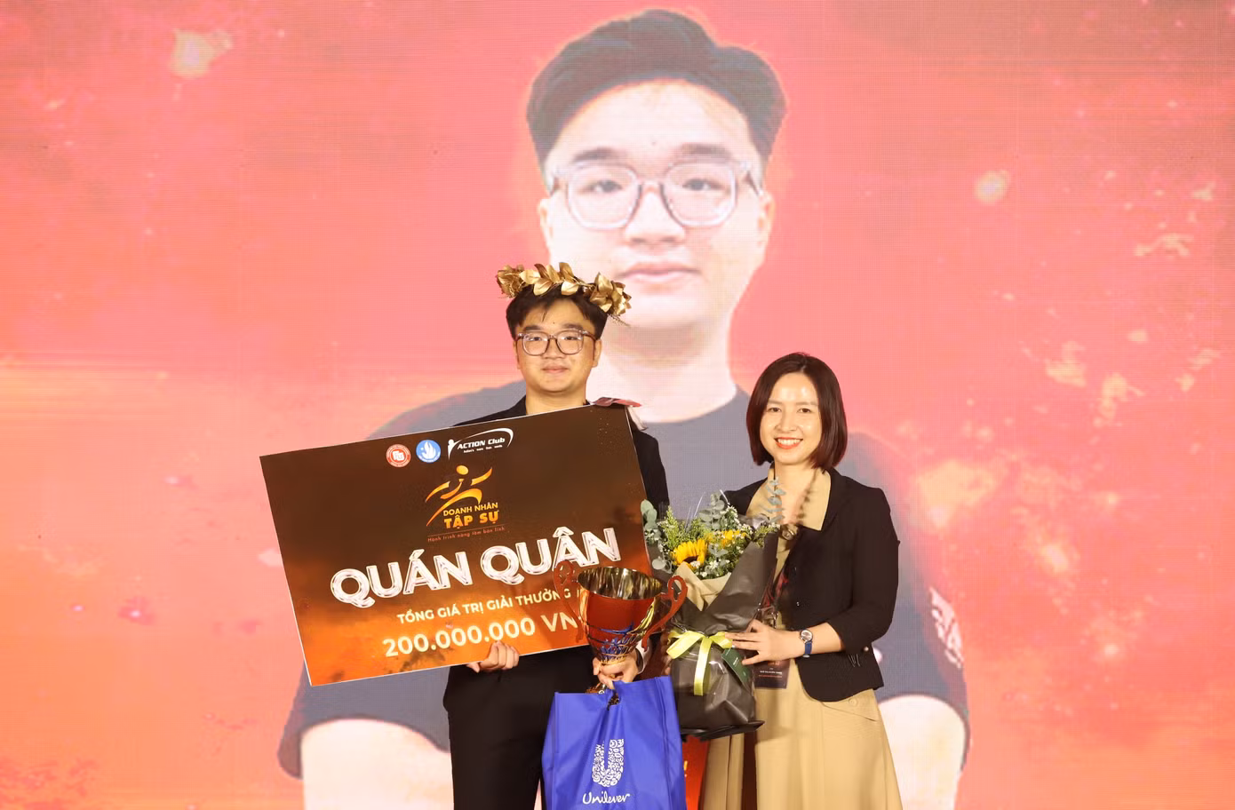 Võ Trần Trung Nhân đoạt giải Quán quân cuộc thi. Võ Trần Trung Nhân đoạt giải Quán quân cuộc thi.