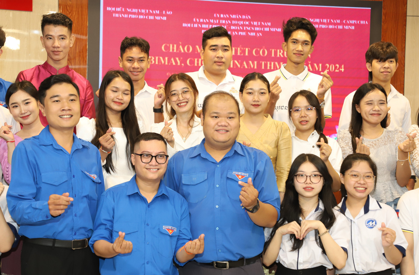 Tiếp nối truyền thống quan hệ láng giềng đặc biệt đã được các thế hệ lãnh đạo Việt Nam - Lào - Campuchia gầy dựng, thế hệ trẻ 3 nước nhiều năm qua đã tiếp tục vun đắp, phát huy bằng những hoạt động giao lưu, gắn kết trong cả học tập lẫn đời sống tinh thần.