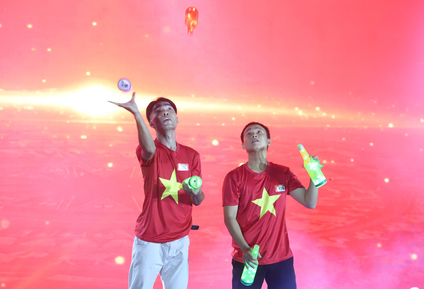 Các tiết mục trình diễn thể hiện đa dạng các thế mạnh của mỗi bạn trẻ, tập trung ở một số bộ môn như ca hát, nhảy hiện đại, múa đương đại, võ thuật...