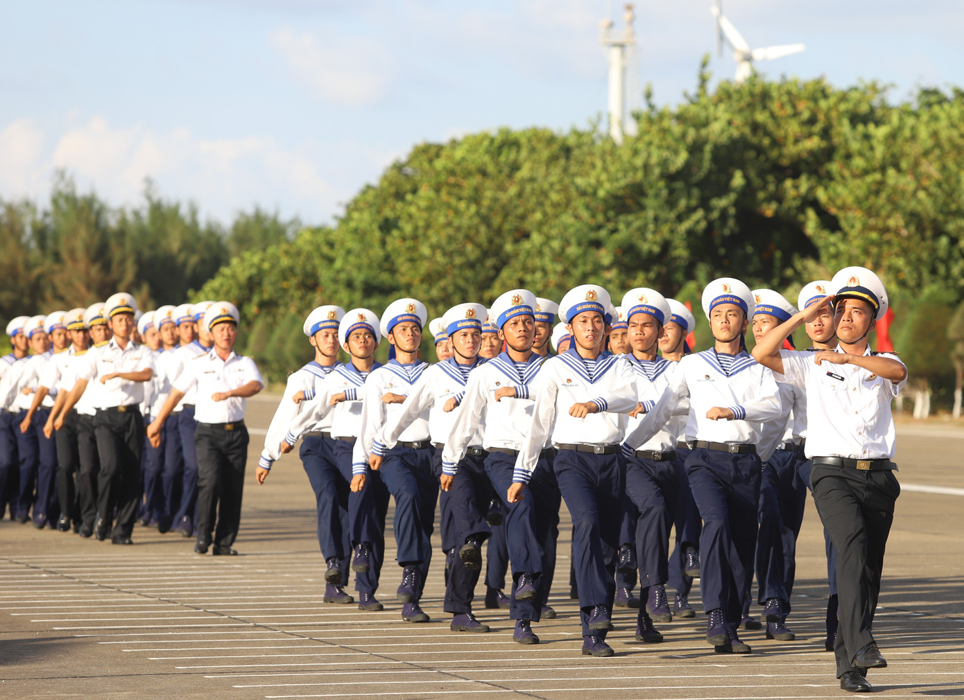 Cán bộ, chiến sĩ đảo Trường Sa vẫn đang ngày đêm kiên cường giữ yên vùng lãnh thổ thiêng liêng của đất nước.