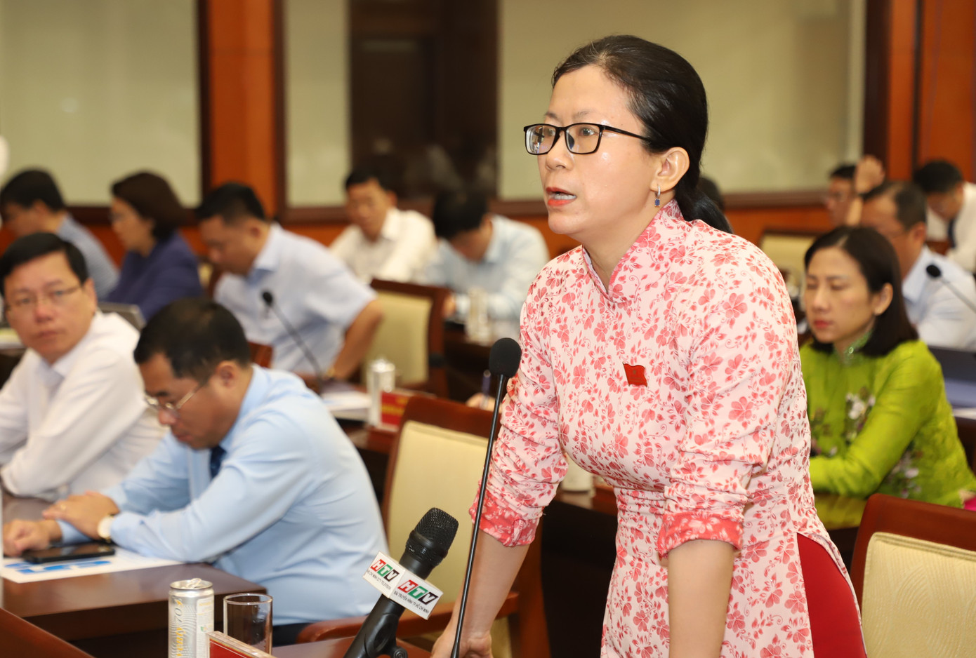 Đại biểu HĐND TPHCM thảo luận, xem xét một số vấn đề UBND TPHCM nêu tại kỳ họp trước khi biểu quyết thông qua. Ảnh: Ngô Tùng Đại biểu HĐND TPHCM thảo luận, xem xét một số vấn đề UBND TPHCM nêu tại kỳ họp trước khi biểu quyết thông qua. Ảnh: Ngô Tùng