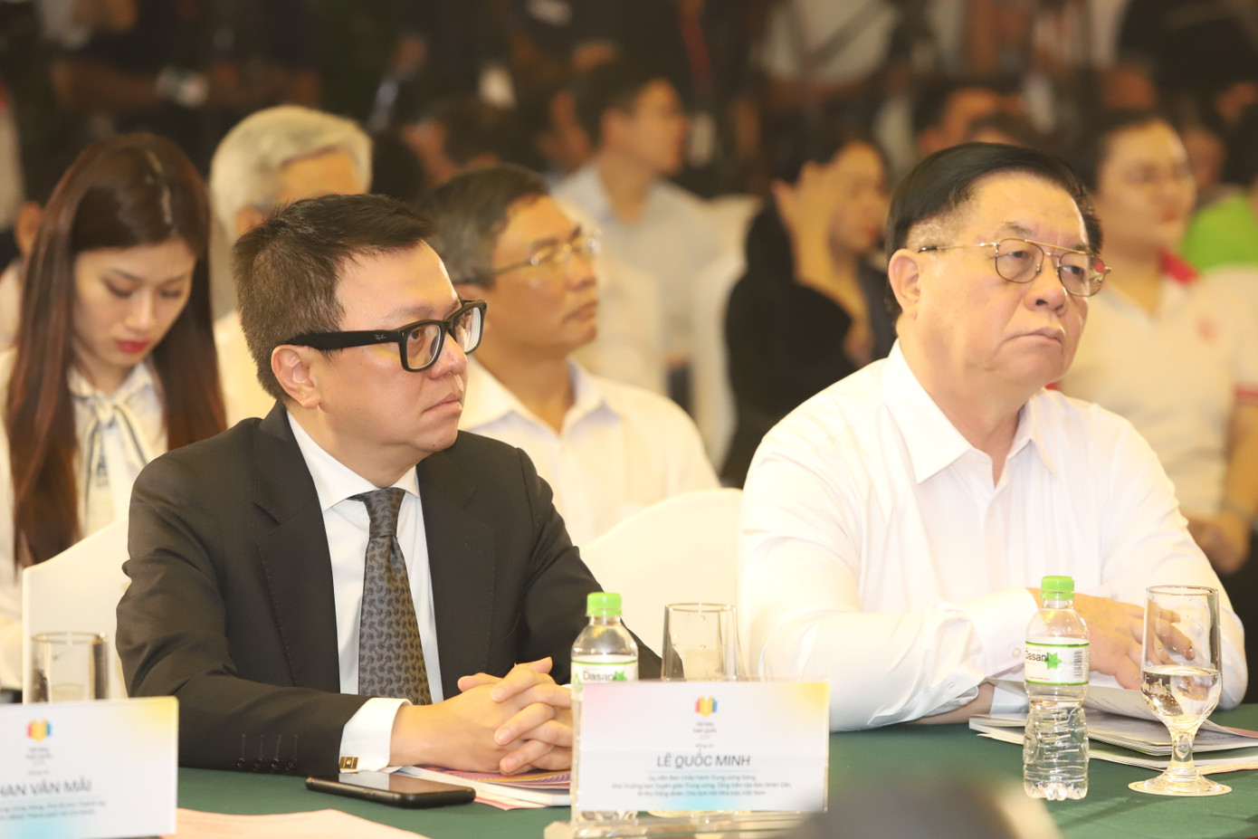 Lãnh đạo Đảng, Nhà nước, Hội Nhà báo Việt Nam dự phiên toàn thể diễn đàn. Ảnh: Ngô Tùng.