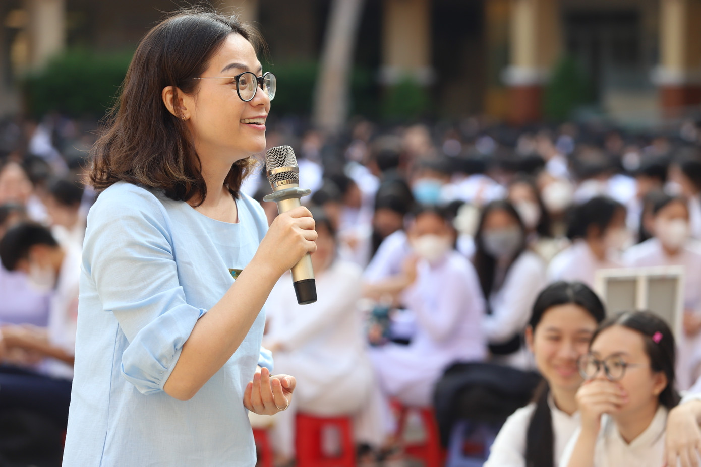 ThS Trần Thị Thanh Trà chia sẻ một số cách giúp người trẻ vượt qua áp lực bản thân.