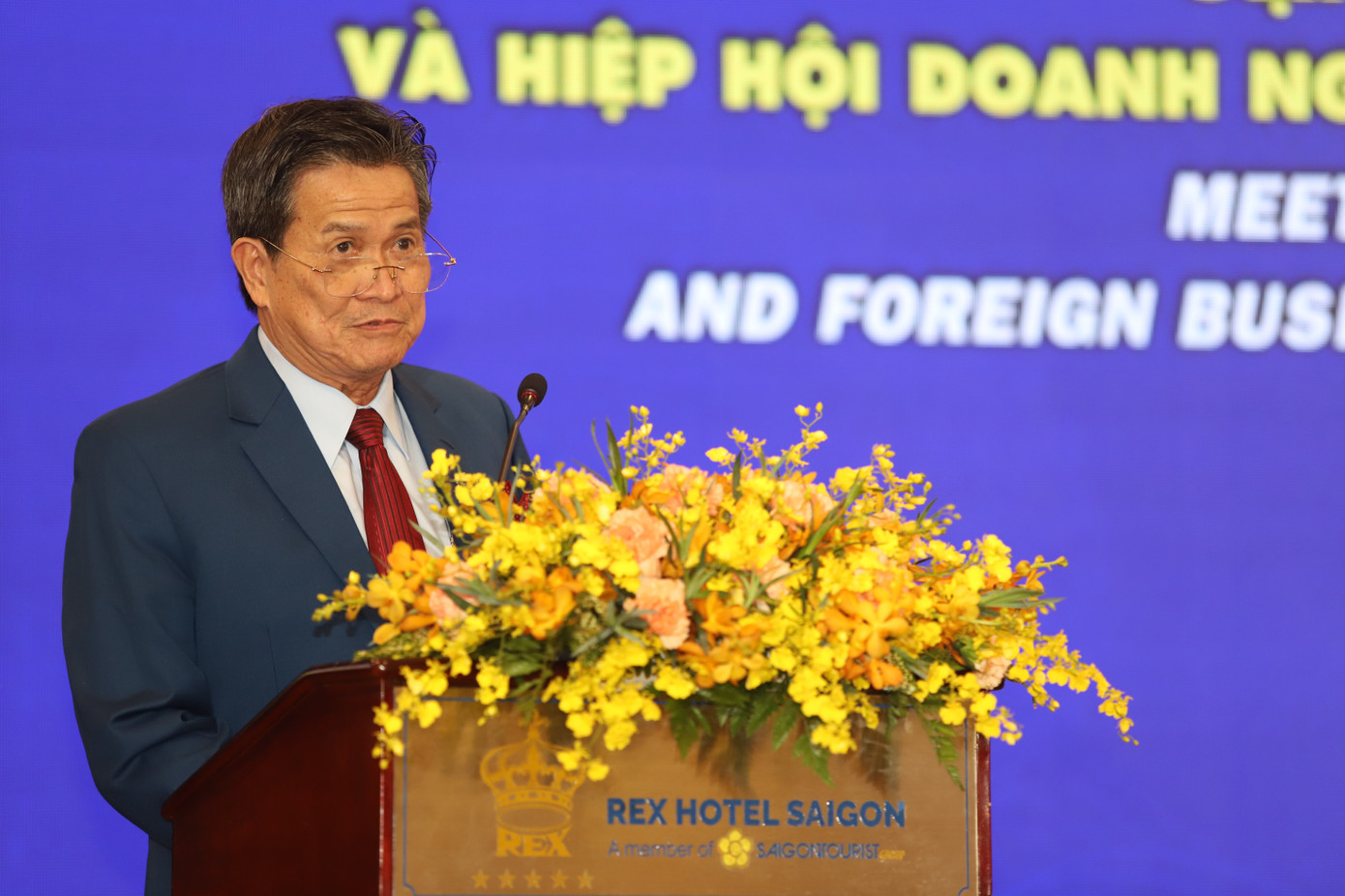 Chủ tịch TTC Đặng Văn Thành chia sẻ tại buổi đối thoại. Chủ tịch TTC Đặng Văn Thành chia sẻ tại buổi đối thoại.