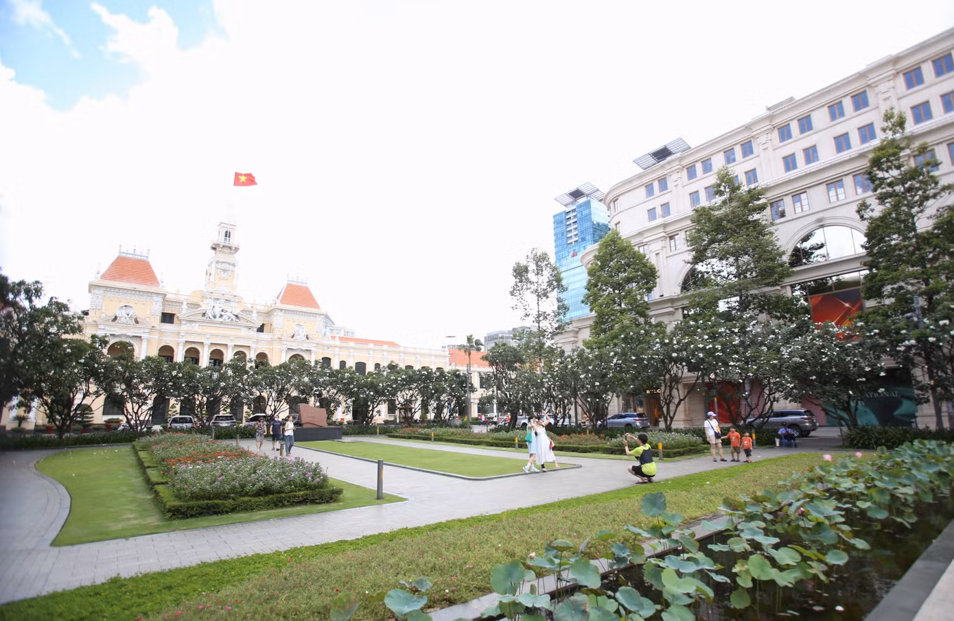 TPHCM đặt mức tăng trưởng GRDP năm 2024 ít nhất 7,5%. Ảnh minh họa: Ngô Tùng. TPHCM đặt mức tăng trưởng GRDP năm 2024 ít nhất 7,5%. Ảnh minh họa: Ngô Tùng.