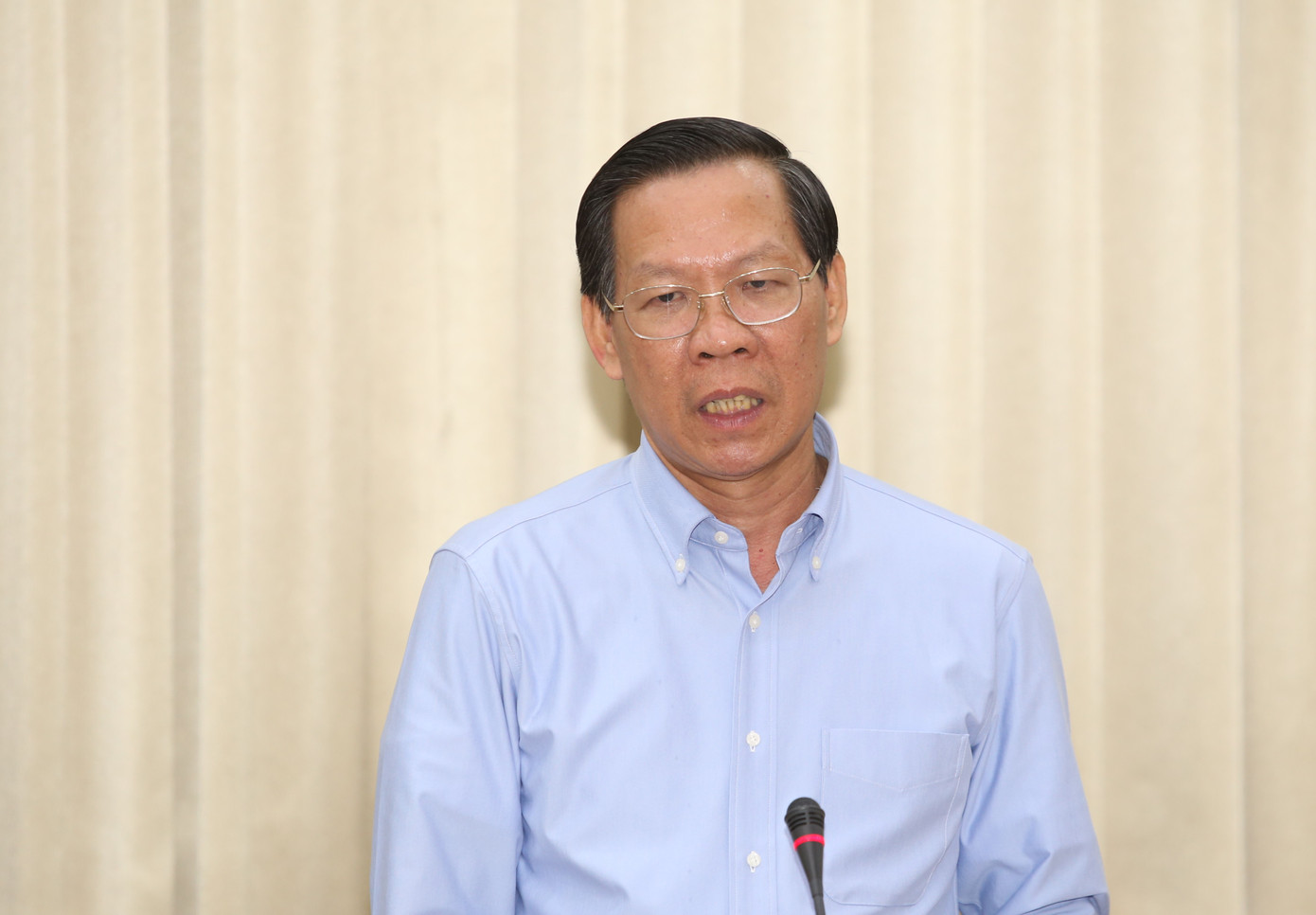 Chủ tịch UBND TPHCM Phan Văn Mãi phát biểu giao nhiệm vụ cho trung tâm. Ảnh: Ngô Tùng Chủ tịch UBND TPHCM Phan Văn Mãi phát biểu giao nhiệm vụ cho trung tâm. Ảnh: Ngô Tùng