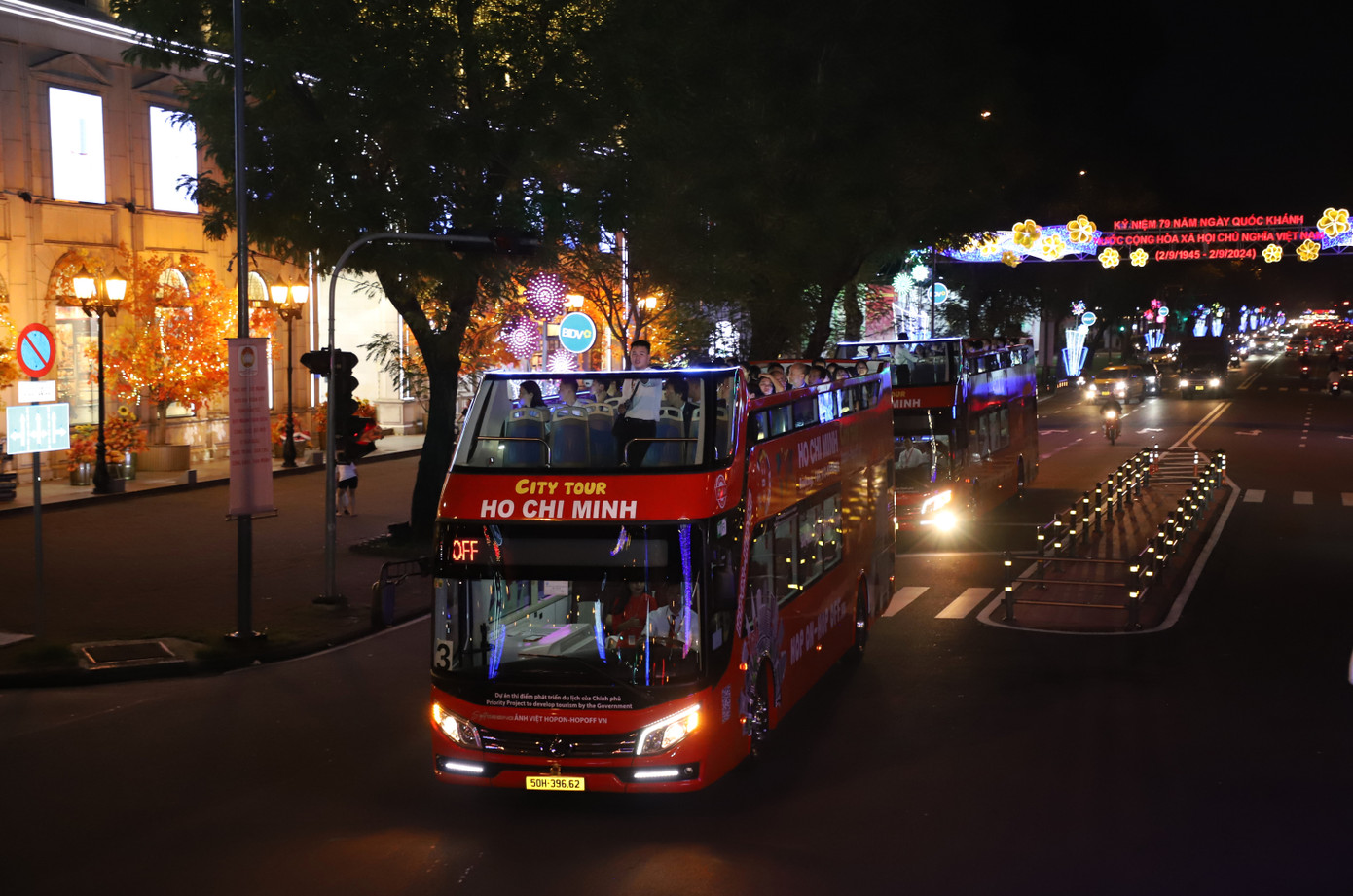 “Đây có lẽ là điều để lại cho tôi ấn tượng nhất, nhưng đặc biệt hơn cả có lẽ là không khí về đêm. Dường như tôi cảm nhận được nhịp sống, được cách sống của thành phố này nhiều nhất là vào khoảng thời gian này”, ông Ricardo Valente bày tỏ và cho biết đây là lần thứ 4 đặt chân đến TPHCM và dành cho đất nước Việt Nam một tình yêu to lớn.