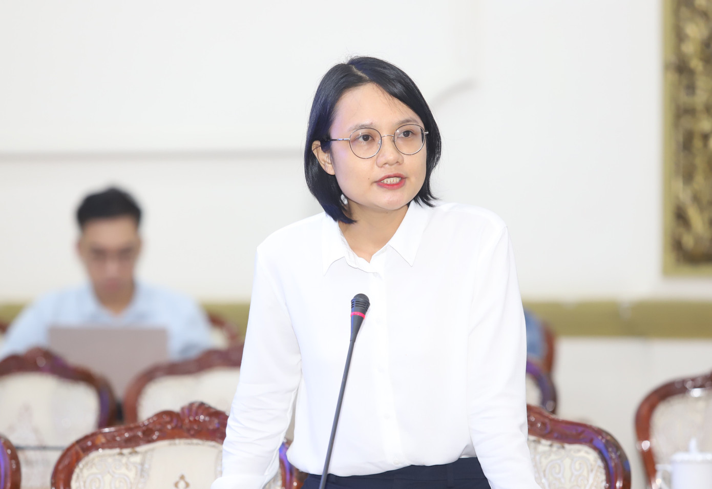 Phó Bí thư Thành Đoàn TPHCM Trần Thu Hà nêu ý kiến tại hội nghị.