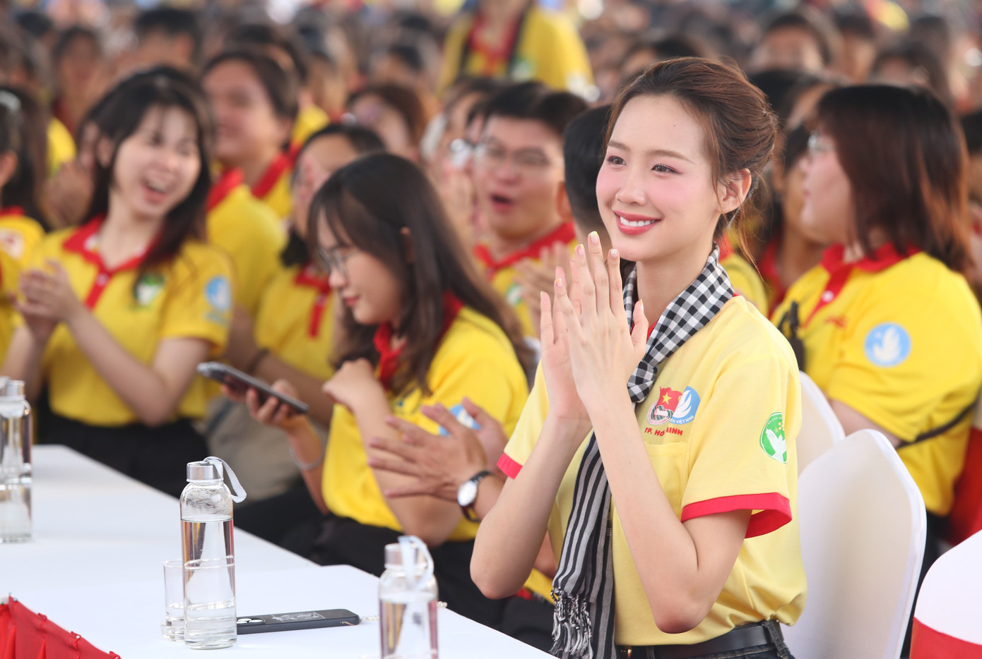 Hoa hậu Bảo Ngọc cùng các bạn trẻ nổi bật khác tham gia làm đại sứ cho chiến dịch.