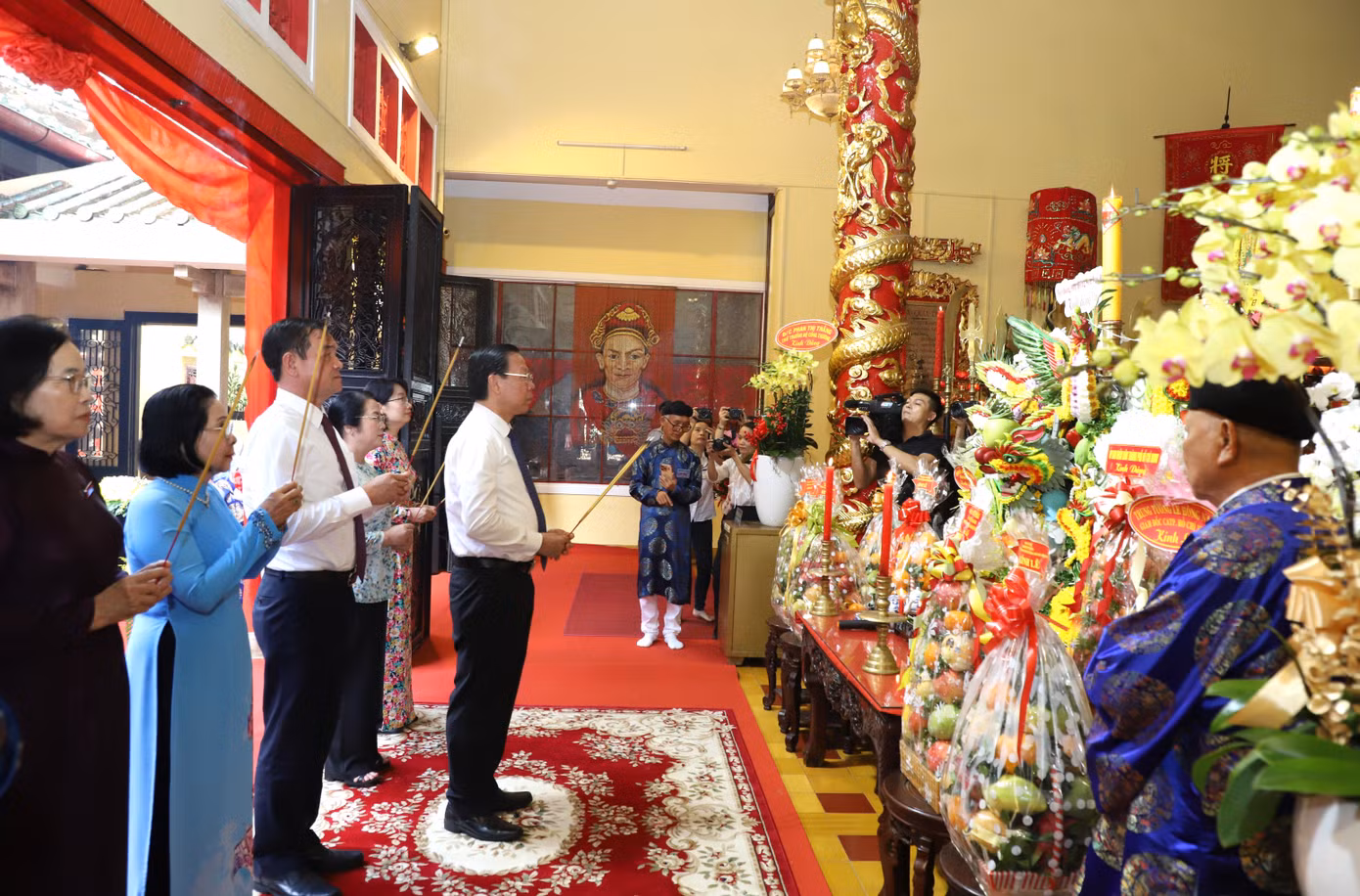 Đến dự lễ giỗ có: Ủy viên Trung ương Đảng, Phó Bí thư Thành ủy, Chủ tịch UBND TPHCM Phan Văn Mãi; nguyên Bí thư Tỉnh ủy Tây Ninh Lê Thị Bân; nguyên Phó Bí thư Thành ủy TPHCM Nguyễn Thị Thu Hà; Chủ nhiệm Ủy ban Kiểm tra Thành ủy TPHCM Trần Kim Yến; Phó Chủ tịch UBND TPHCM Trần Thị Diệu Thúy; Giám đốc Công an TPHCM Lê Hồng Nam; nhà nghiên cứu sử học Nguyễn Đình Tư, cùng hậu duệ Đức Tả quân Lê Văn Duyệt