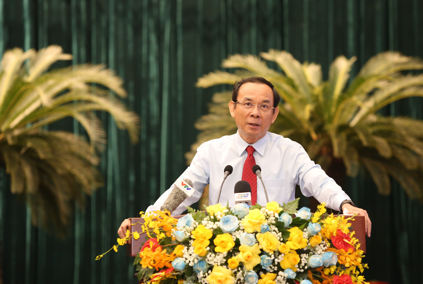 Bí thư Thành ủy TPHCM Nguyễn Văn Nên phát biểu chỉ đạo tại hội nghị. Ảnh: Ngô Tùng. Bí thư Thành ủy TPHCM Nguyễn Văn Nên phát biểu chỉ đạo tại hội nghị. Ảnh: Ngô Tùng.