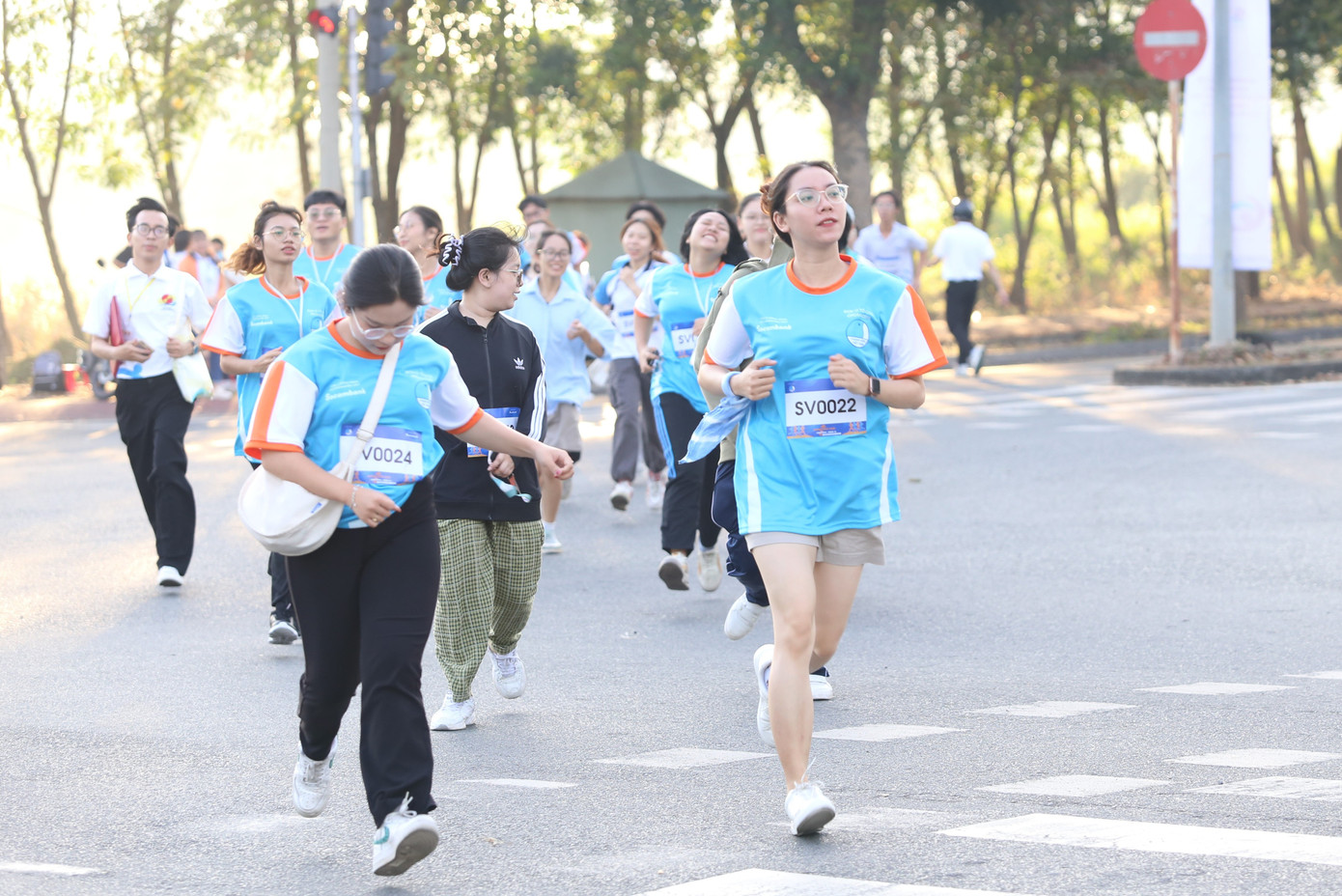Mạnh Phương hăng hái đồng hành, dìu dắt thế hệ đàn em trong các hoạt động của tổ chức Đoàn - Hội thành phố. Ảnh: Ngô Tùng Mạnh Phương hăng hái đồng hành, dìu dắt thế hệ đàn em trong các hoạt động của tổ chức Đoàn - Hội thành phố. Ảnh: Ngô Tùng