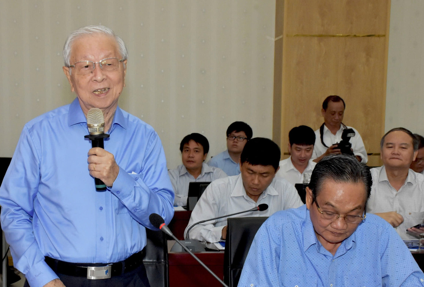 Ông Phạm Chánh Trực trao đổi tại tọa đàm. Ông Phạm Chánh Trực trao đổi tại tọa đàm.