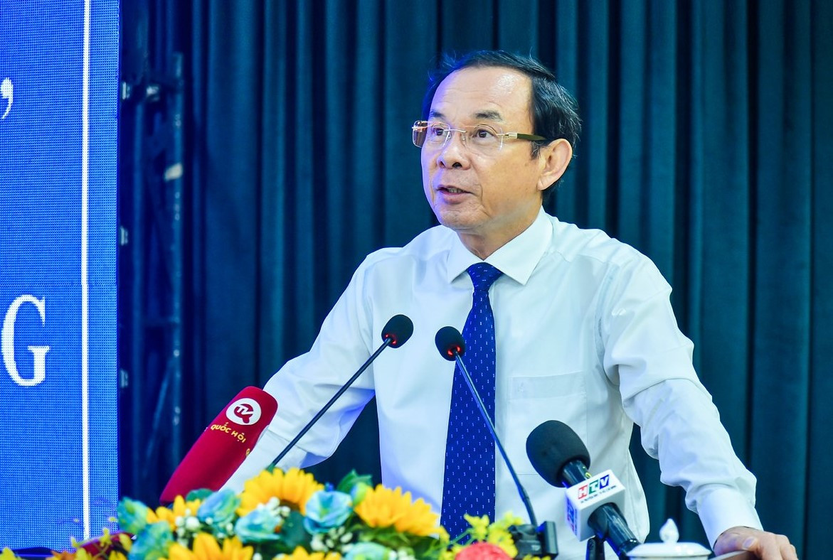 Bí thư Nguyễn Văn Nên phát biểu tại hội nghị. Bí thư Nguyễn Văn Nên phát biểu tại hội nghị.