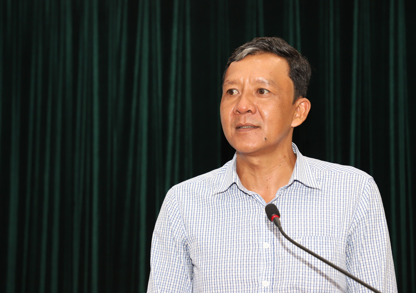 Ông Mai Lê Duy Quang chia sẻ tại buổi tuyên dương.