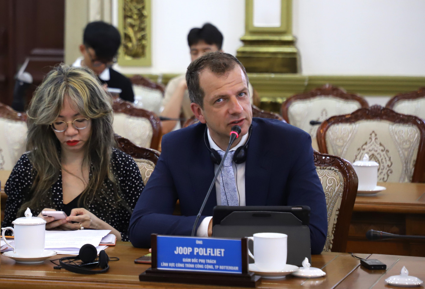 Ông Joop Polfliet chia sẻ tại buổi làm việc. Ảnh: Ngô Tùng