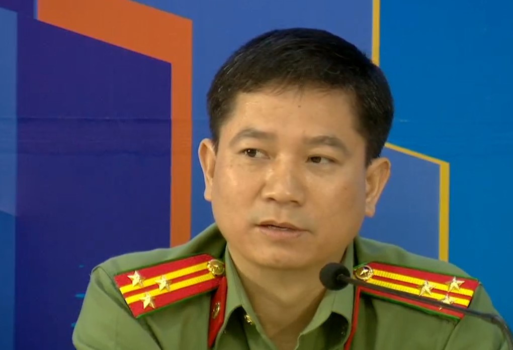 Thượng tá Lê Mạnh Hà thông tin tại chương trình (Ảnh chụp màn hình). Thượng tá Lê Mạnh Hà thông tin tại chương trình (Ảnh chụp màn hình).