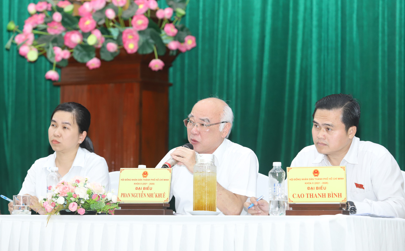 Tổ đại biểu HĐND TPHCM đơn vị 2 tiếp xúc cử tri TP. Thủ Đức chiều 29/7.