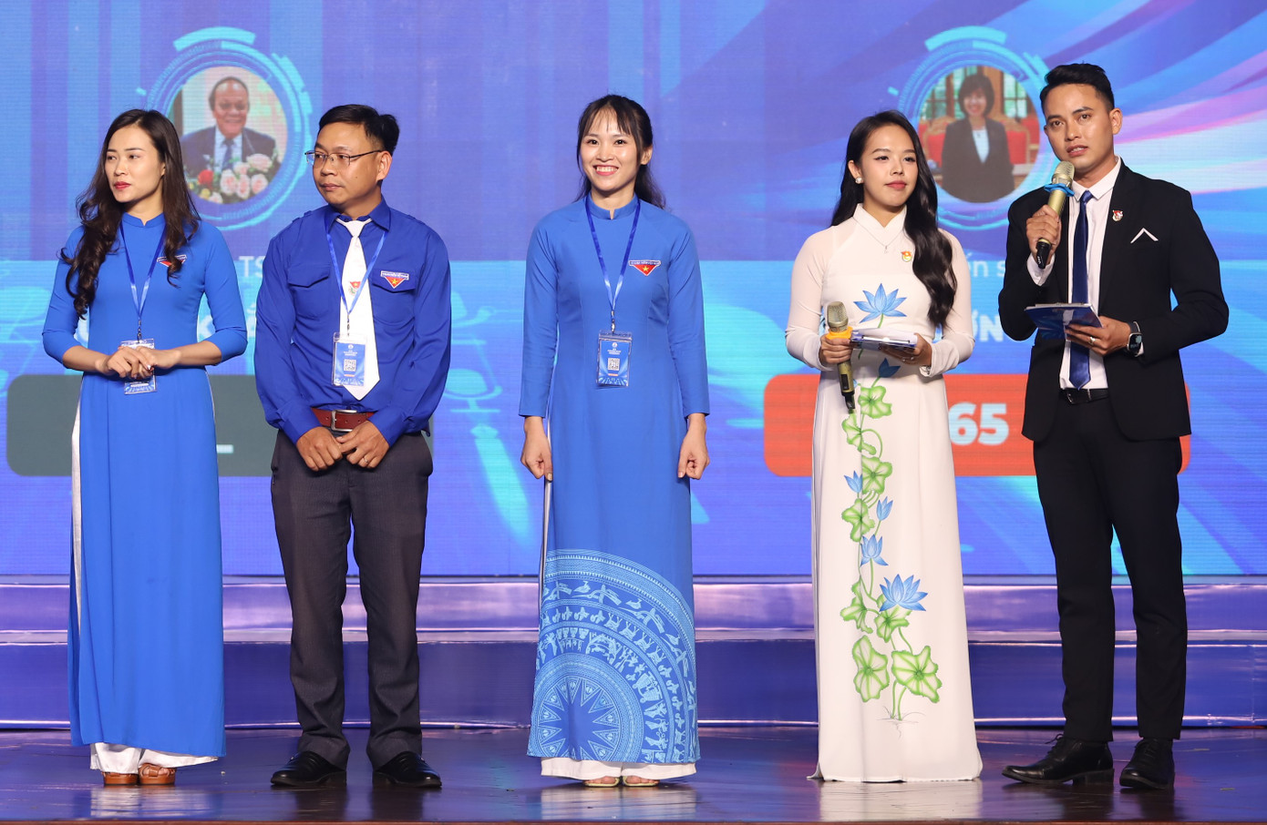 Sau mỗi phần thi, các thí sinh sẽ được các giám khảo chuyên môn và giám khảo thanh niên đưa ra những điểm số đánh giá. Sau mỗi phần thi, các thí sinh sẽ được các giám khảo chuyên môn và giám khảo thanh niên đưa ra những điểm số đánh giá.